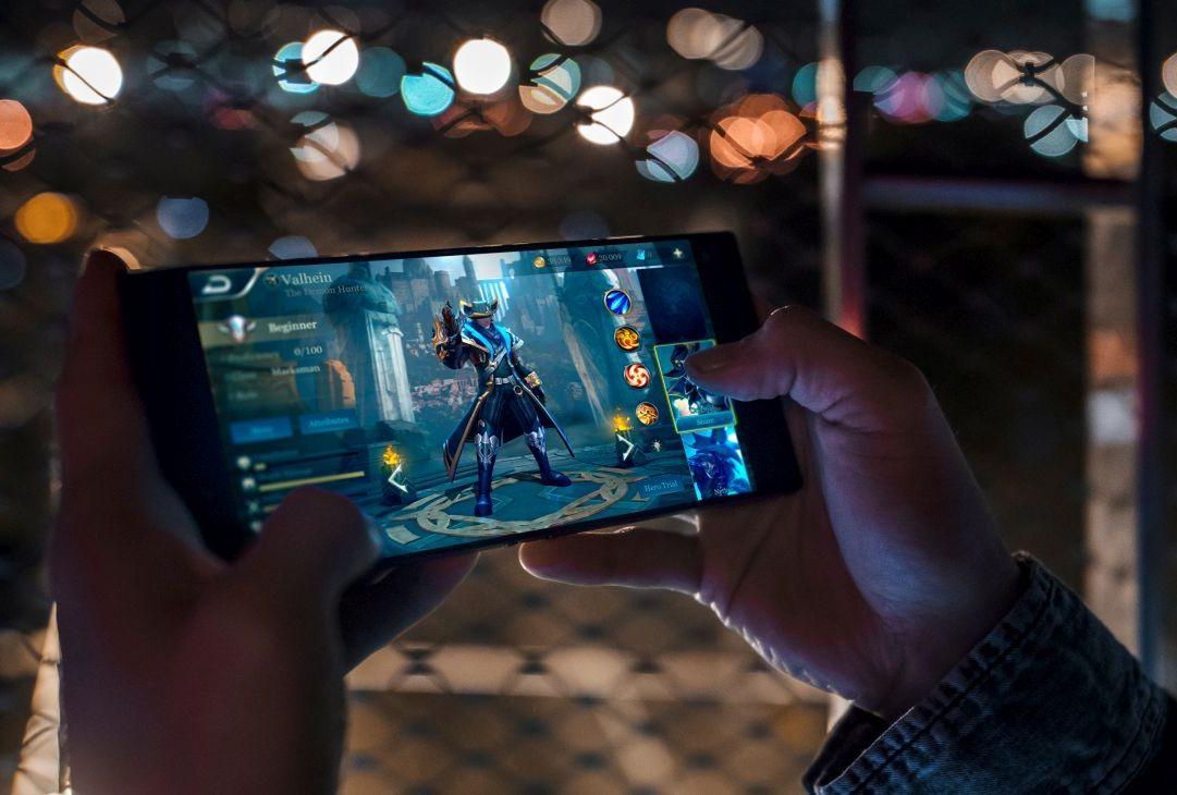 Razer Phone 2 potwierdzony. Co chciałbym zobaczyć w nowym smartfonie Amerykanów? 2