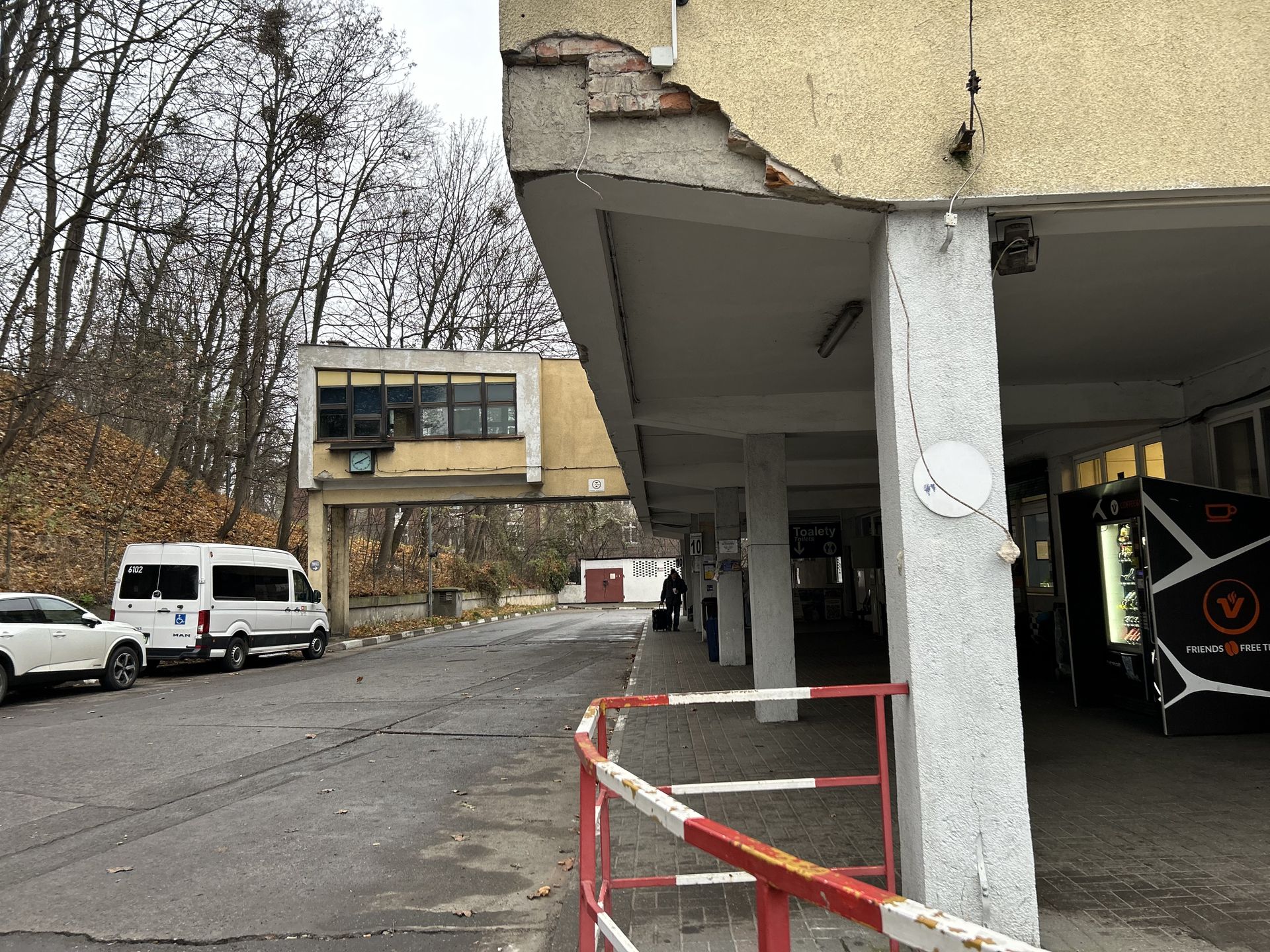 Deweloper chce zburzyć budynek dworca