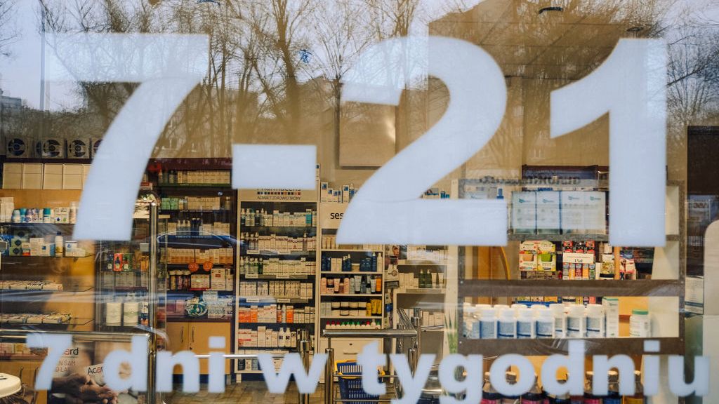 Alarmujący raport GUS na temat aptek