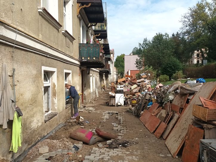 Lądek-Zdrój po powodzi. Zdjęcia z 19 września