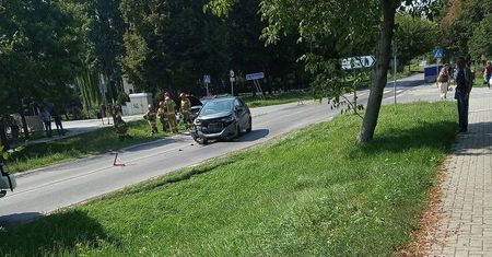 Zderzenie trzech aut na trasie Lublin-Nałęczów. Dwoje dzieci trafiło do szpitala