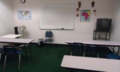 Pierwszy dzień szkoły zdalnie. Ostrów czeka na wynik testu nauczycielki