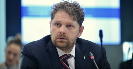 Wiceprezes NIK miał koronowirusa. Jest zdrowy, wrócił do pracy