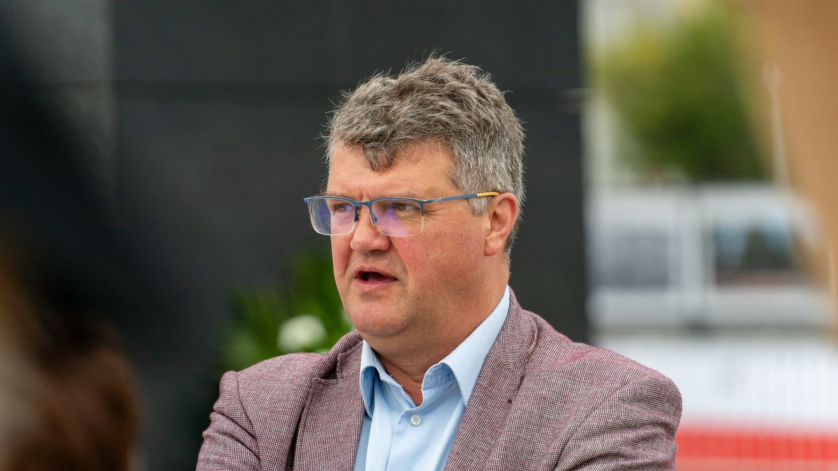 Maciej Wąsik zarobił w Brukseli 200 tys. zł. Na koncie nie ma nic