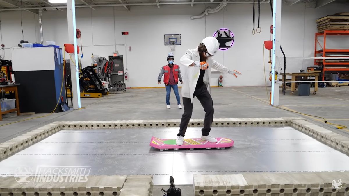 Zbudowali… latającą deskorolkę. Tak, to działa 1