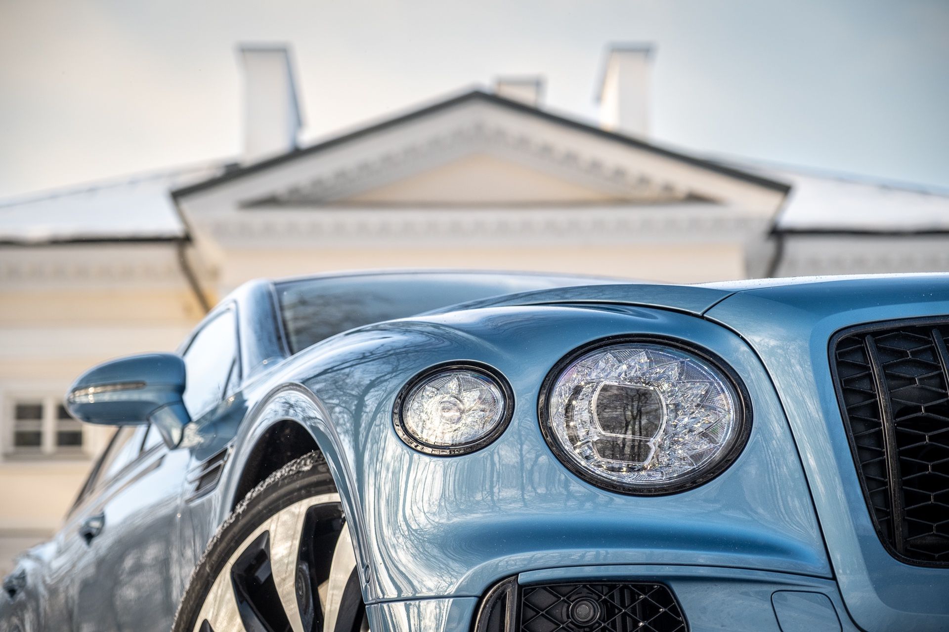 Bentley Flying Spur Azure (2026)