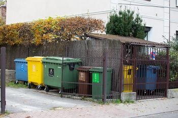 Gdzie wyrzucić styropian po telewizorze albo lodówce? Oto odpowiedź