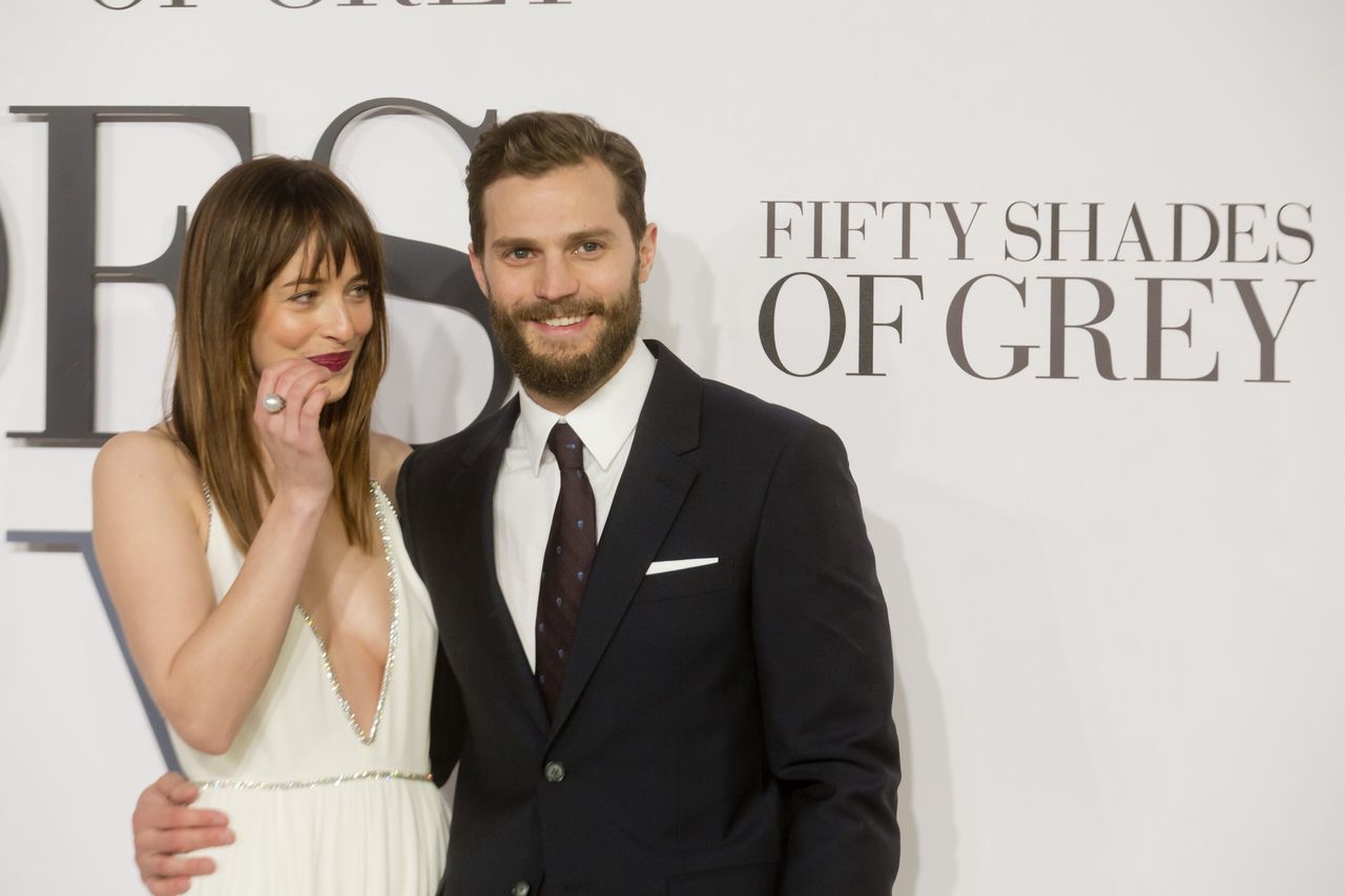 Dakota Johnson i Jamie Dornan na londyńskiej premierze filmu "Pięćdziesiąt twarzy Greya"