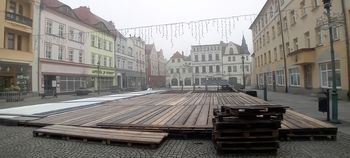 Żary: Lodowisko w Rynku otwiera się już za kilka dni