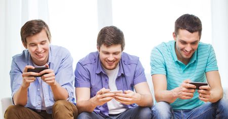 3 gry multiplayer, w które zagrasz za darmo z graczami z całego świata