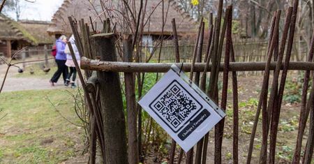 Kody QR tu i tam. „Szukanie igły w stogu siana” – Nowoczesne gry terenowe w Muzeum Wsi Lubelskiej