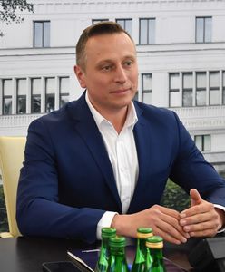 Nagła decyzja senatora. Rezygnuje z przywileju