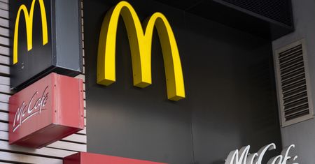 Prawda o McDonalds. W 2003 r. zainwestowali w niego 1,4 mld dolarów