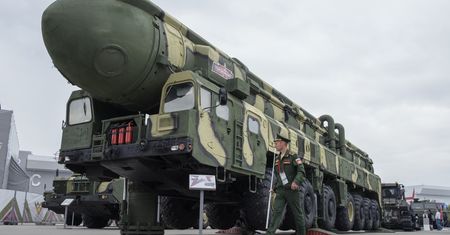 Putin sięgnie po broń atomową? Gen. Koziej: Nie wykluczałbym
