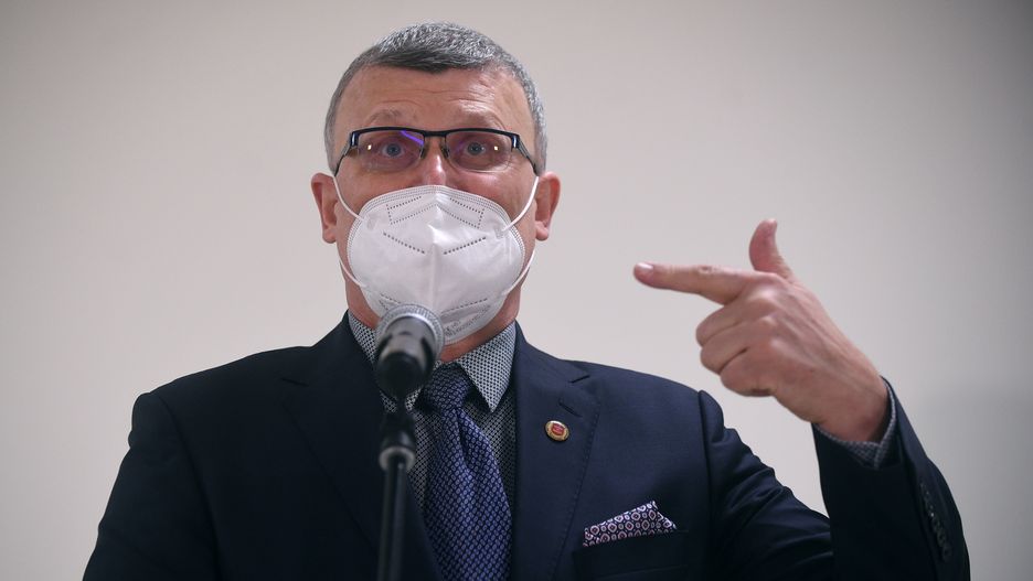 Dr Paweł Grzesiowski się nie poddaję. "Róbmy swoje"