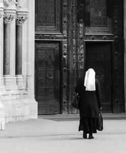 Szarpała dzieci i wiązała je. Zakonnica z wyrokiem