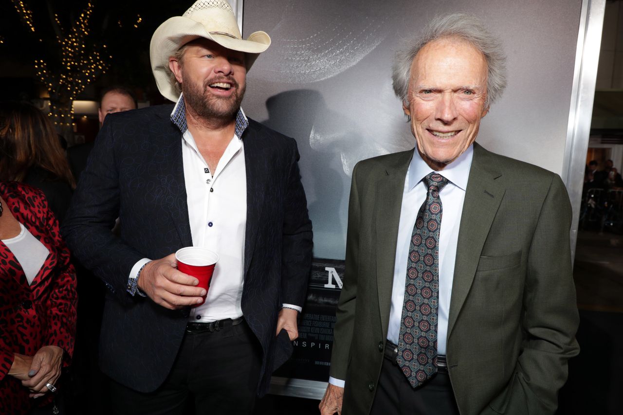 Toby Keith, Clint Eastwood, Director/Producer/Actor, seen at Warner Bros. Pictures World Premiere of 'The Mule' at Regency Village Theatre, Los Angeles, CA, USA - 10 December 2018 (Photo by Eric Charbonneau/Getty Images for Warner Bros.)