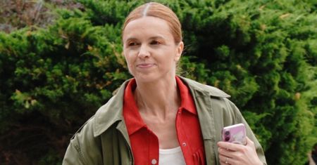 Katarzyna Burzyńska WYMOWNIE komentuje ostatnią wpadkę. Internauci przypomnieli jej poprzedni incydent