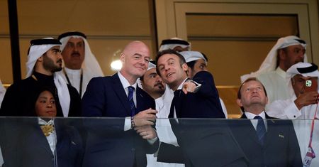 Emmanuel Macron kibicował Francji w Katarze. Podatnicy zapłacili za to pół miliona euro