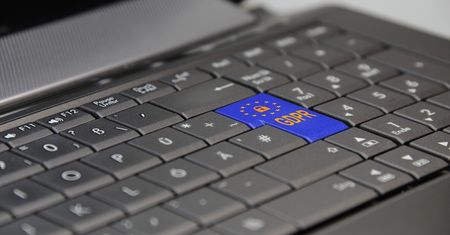 (Prawie) milionowa kara za naruszenie przepisów RODO w Polsce