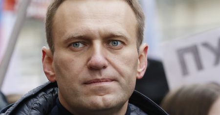 Aleksiej Nawalny trafi do szpitala