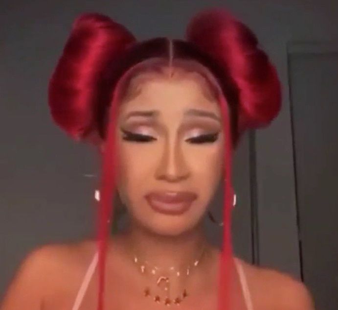 Cardi B rozpacza na Instagramie