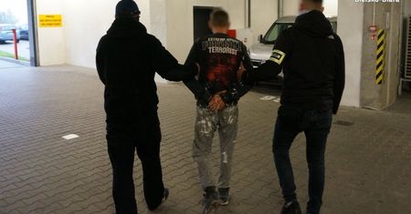 Śląskie. Napadł z bronią, wolnością cieszył się dwa miesiące