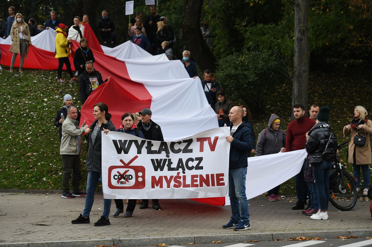 W Białymstoku odbył się marsz anty-COVID