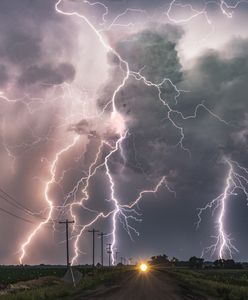 Pogoda dla Niemiec to klęska. Cyklon łamie turbiny, urlopu nie będzie