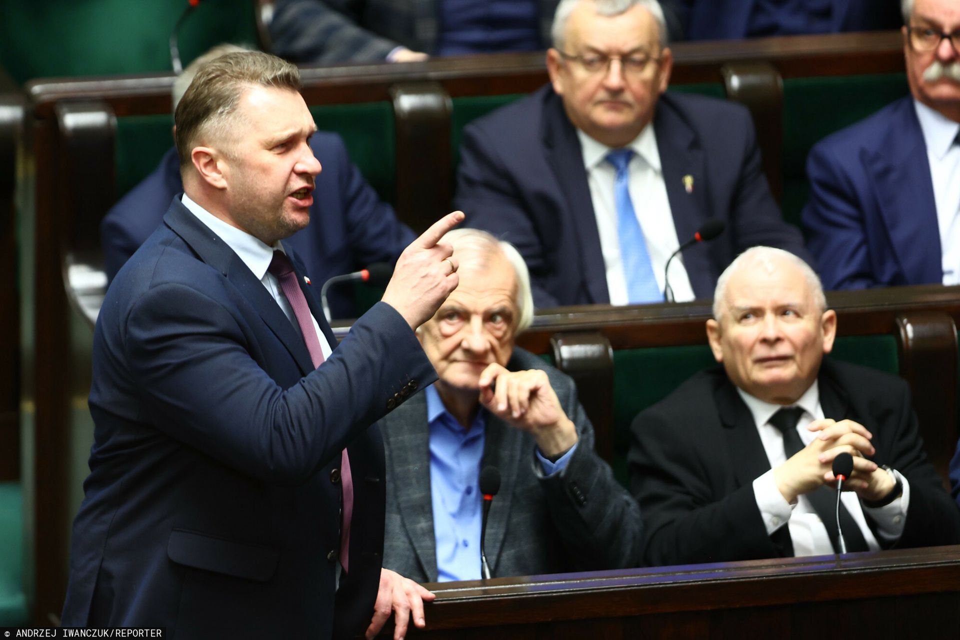 wiadomości,aktualności,WP Wiadomości Kaczyński za pracownikami i reformą PIP. Prezes odcina się od Czarnka