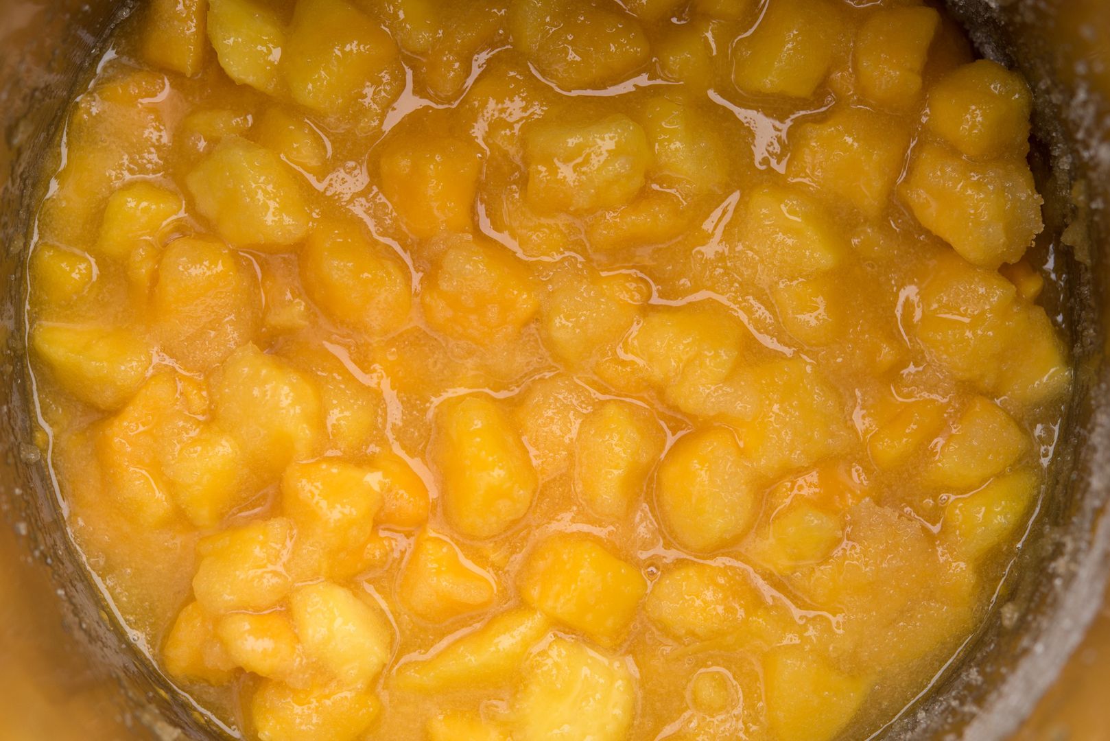Mango jest źródłem karotenoidów, witamin i minerałów