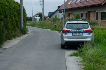 Brat zamordował siostrę. Koszmar w Lutyni. Sąsiedzi zabrali głos