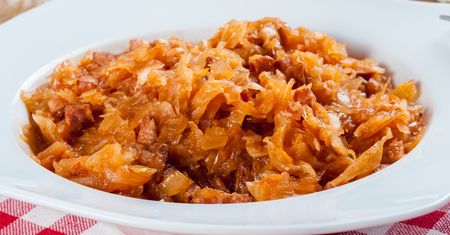 Na święta przygotowuję jarski bigos z wędzonym dodatkiem. Nie może go zabraknąć na stole