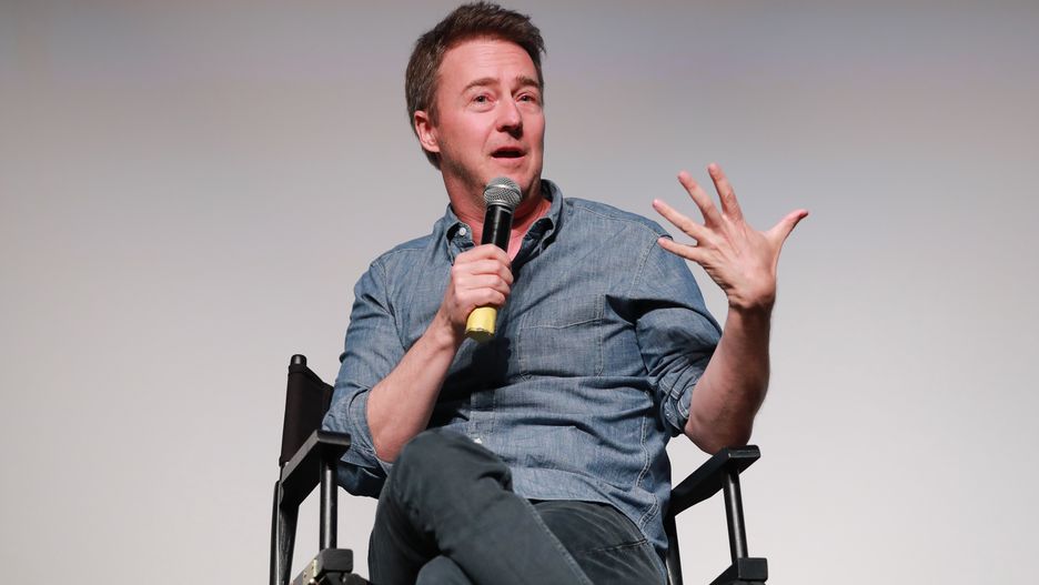 Edward Norton dołączy do obsady sequelu "Na noże". Na jaw wyszły kolejne informacje