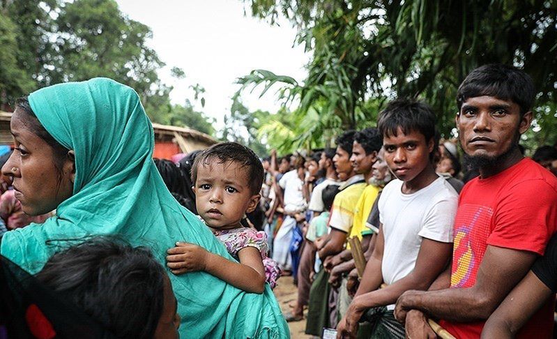 Muzułmanie z żyjącej w Birmie grupy etnicznej Rohingya musieli uciekać przed prześladowaniami. Milion członków tej mniejszości żyje w obozie dla uchodźców w Bangladeszu. Amerykańscy i brytyjscy prawnicy walczą z Facebookiem o odszkodowanie dla nich (Wikimedia Commons)