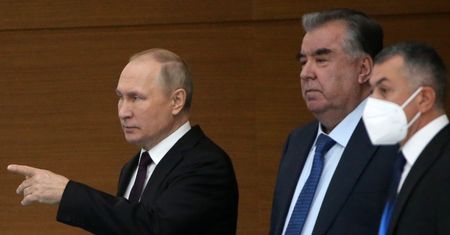Kolejny bank przestał akceptować rosyjski Mir. Oficjalnie to kwestia techniczna