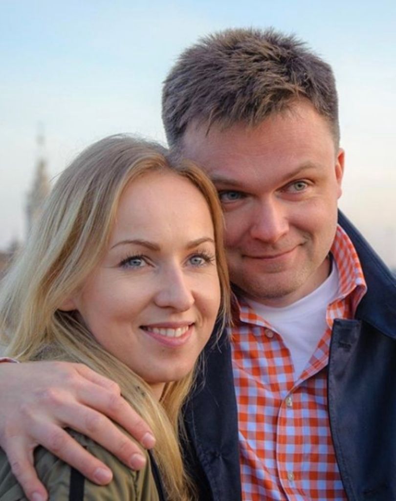 Szymon Hołownia broni żony przed hejterami