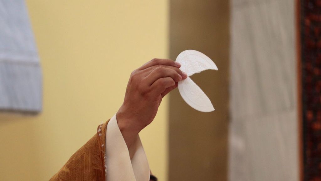 Koronawirus w Polsce. Pięciu księży zakażonych