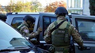 Wystawiał fałszywe faktury na 12 mln złotych. Grozi mu 25 lat więzienia