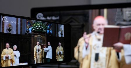 Transmisja mszy świętej online. Niedziela, 19 kwietnia