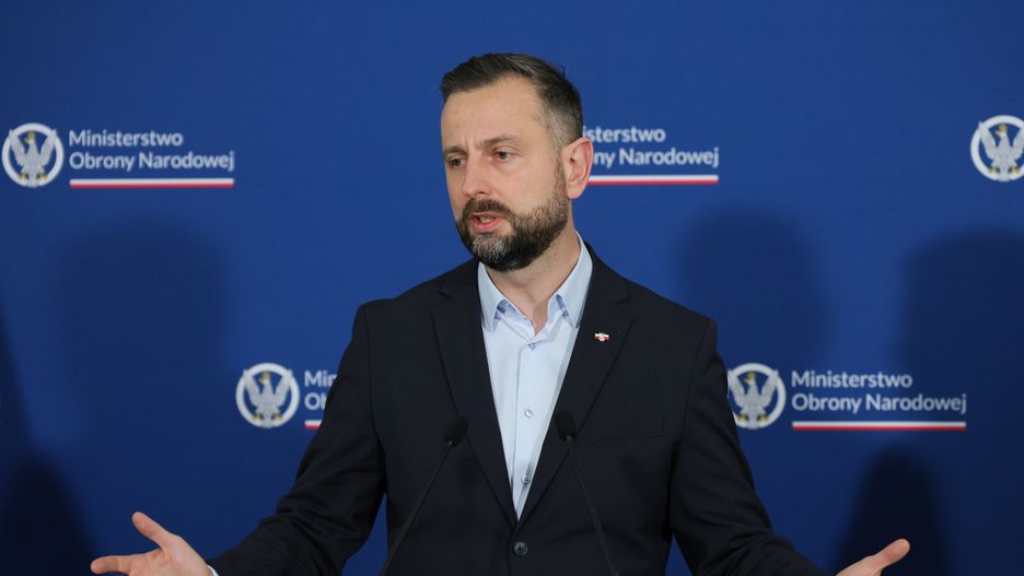 Kazuń, 23.10.2024. Wicepremier, minister obrony narodowej Władysław Kosiniak-Kamysz podczas konferencji prasowej w siedzibie 2. Mazowieckiego Pułku Saperów w Kazuniu, 23 bm. Wicepremier ogłosił rozpoczęcie funkcjonowania Zespołu Ochrony Praw Żołnierzy. (amb) PAP/Paweł Supernak