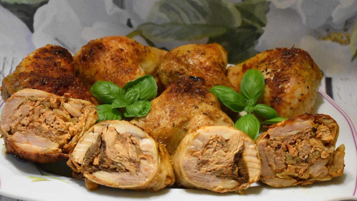 Pieczone udka z bigosem