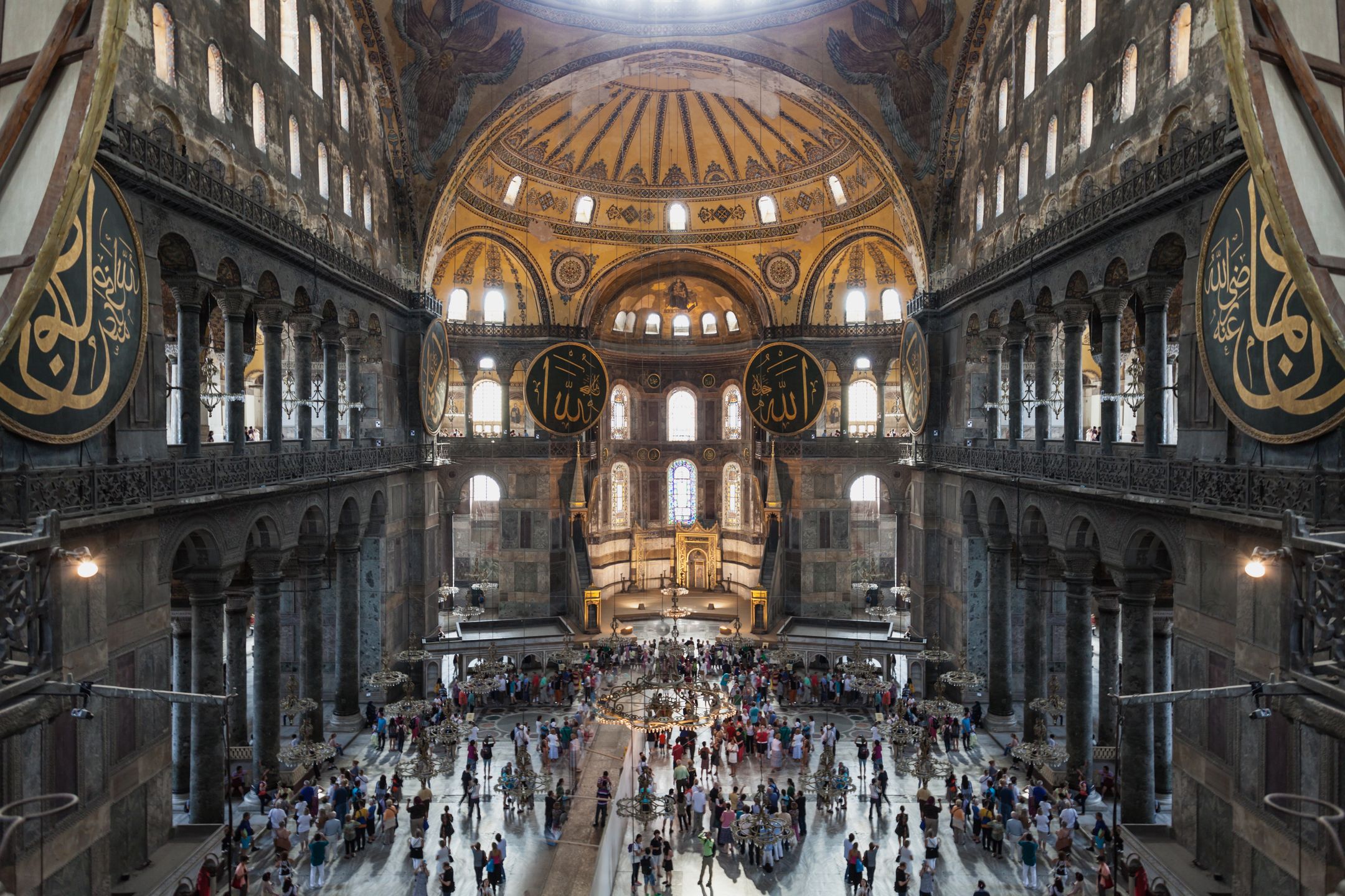 Hagia Sophia zachwyca także wnętrzem 