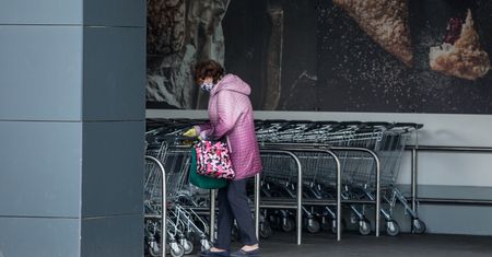 Koniec godzin dla seniorów. Na razie tylko w jeden dzień