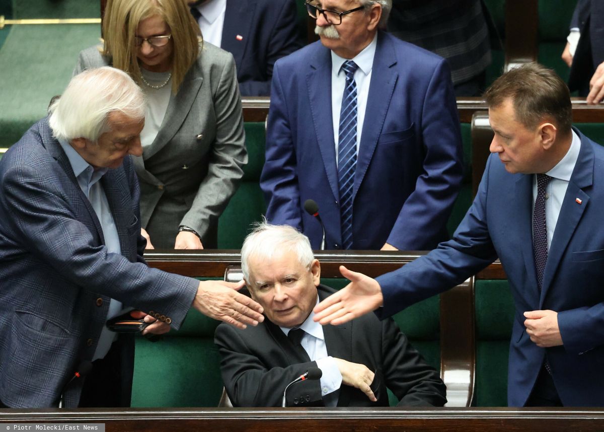 Ostatnie działania polskiego Sejmu IX kadencji wskazują wyraźnie, że polski rząd liczy się z porażką w najbliższych wyborach - ocenia niemiecka gazeta