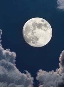 Kumulacja Niebieskiego Księżyca i superpełni. Co to oznacza?