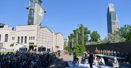 Wizerunek powstańca na antyfaszystowskim marszu. Rodzina żołnierza protestuje
