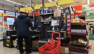 Dodatkowe zniżki na zakupy. Klienci Biedronki znaleźli na to sposób