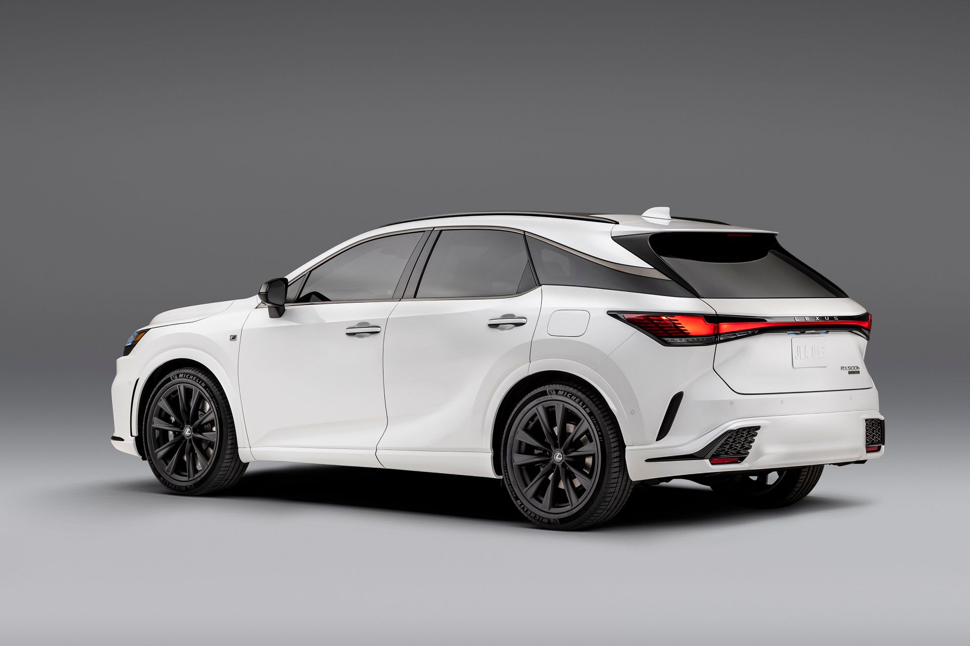 Lexus RX 500h (2023)