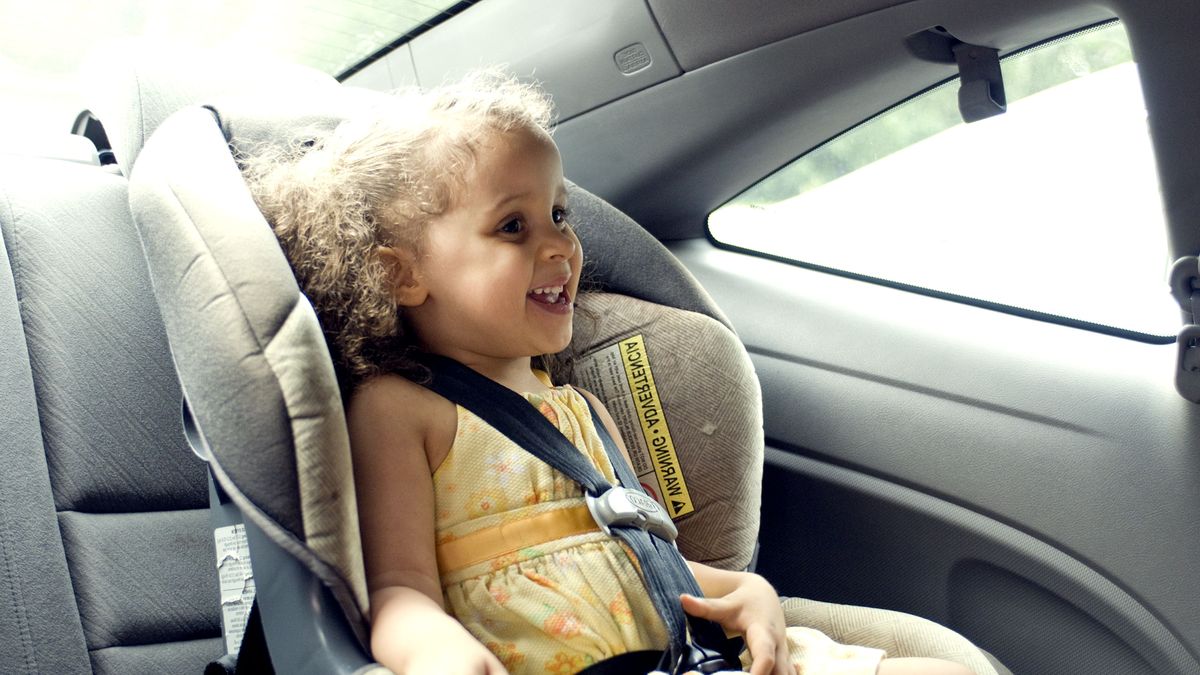 Dobór właściwego fotelika to podstawa bezpieczeństwa dzieci w samochodzie.